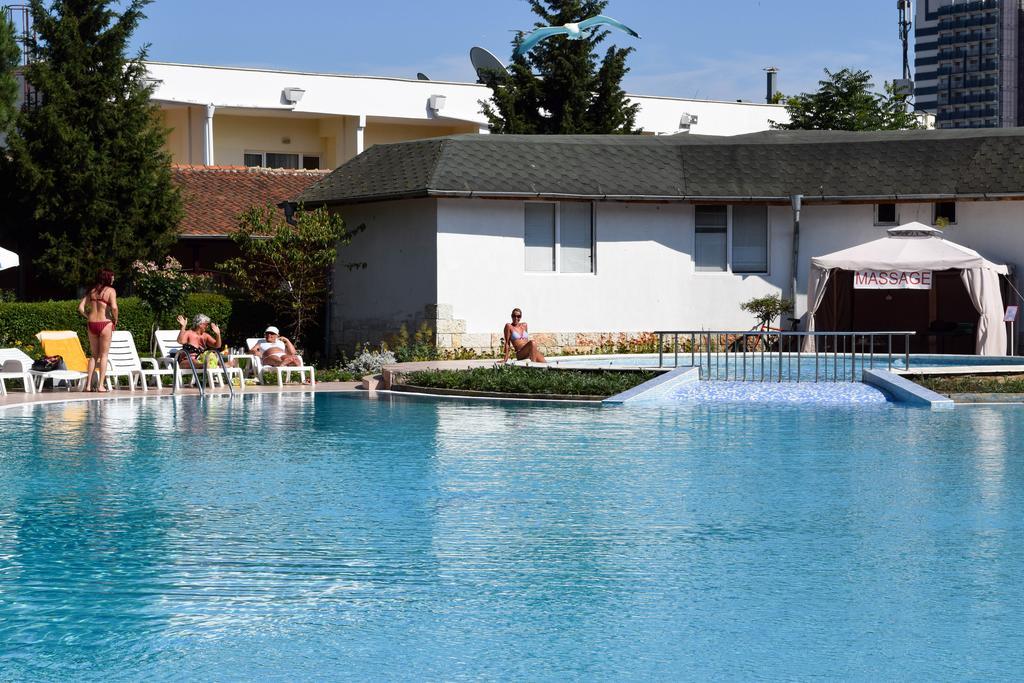 Balaton Hotel Sunny Beach Exterior foto