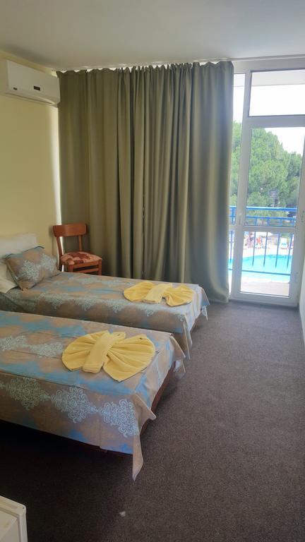 Balaton Hotel Sunny Beach Exterior foto